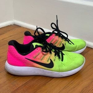Nike Run Easy Sneakers